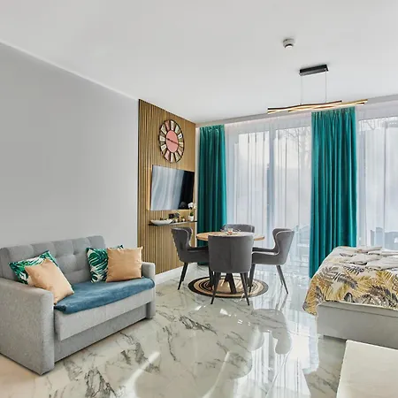 Seaside Garden By Baltic *