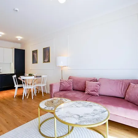 Seaside Garden By Baltic Swinemünde